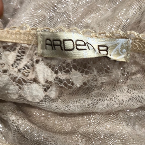 Stunning Dress,Intricate Low back design, Arden B - Picture 10 of 11